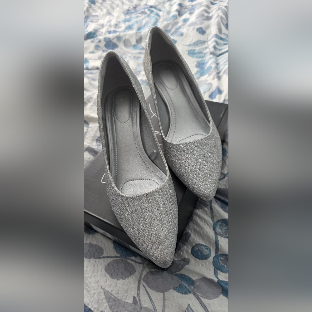 Silver Glitter Low Heal